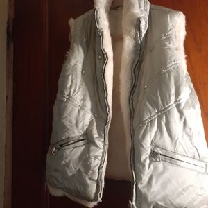 The Children's Place Silver Quilted Vest